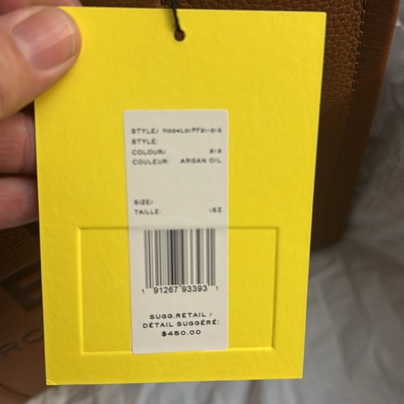 Marc Jacobs The Tote Leather New with Tags and Dust Bag - Picture 4 of 10